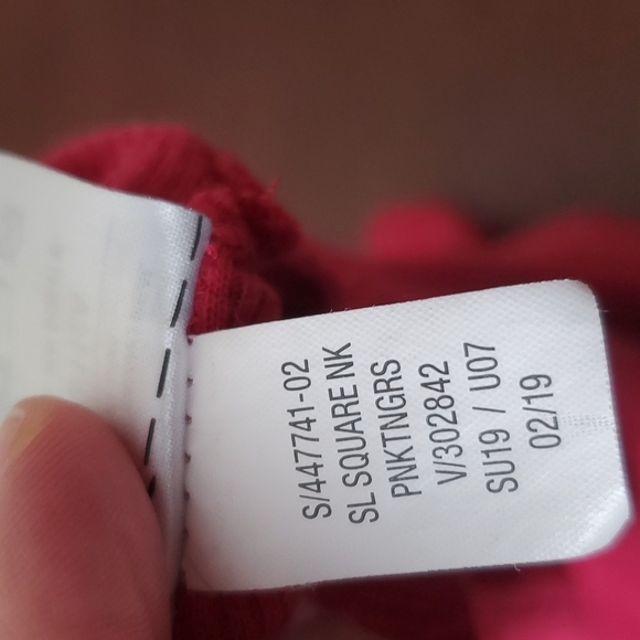 4/$30 Old Navy XL ribbed square neck red tank ** - Picture 7 of 7